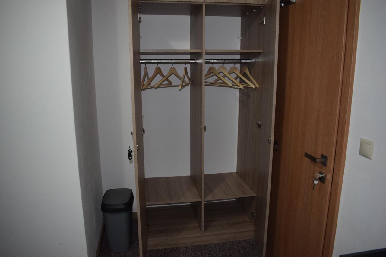 Ms-Ubytovanie Hotell Dolny Kubin Exteriör bild
